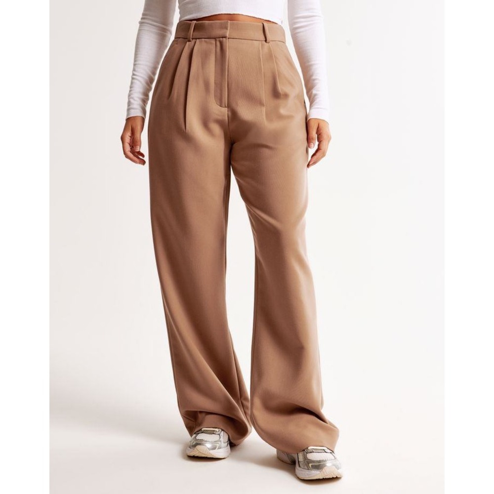 Abercrombie & Fitch Wide Leg Pants in Camel/Tan